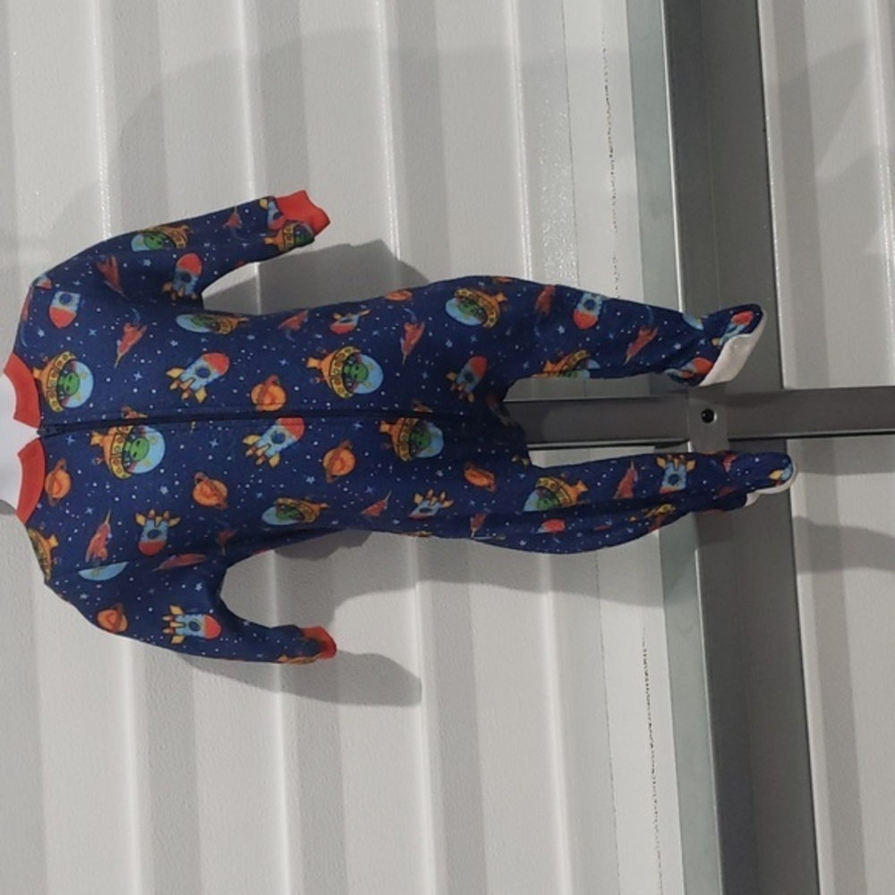 Alien footed pajamas size‎ 12 months